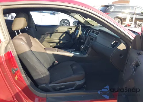 2012 Ford Mustang V6 z USA, uszkodzony, nr VIN 1ZVBP8AM2C5221690